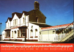 Llanfairpwllgwyngyllgogerychwyrndrobwllllantysiliogogogoch Station Postcard
