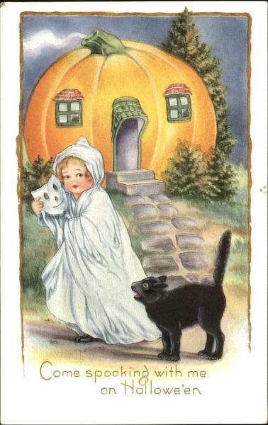 Come Spooking With Me On Halloween