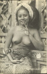 Nude Baunese woman Postcard