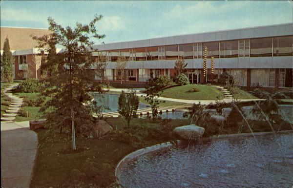 Delta College Court Yard University Center Michigan