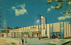 Walter's International Wax Museum Postcard