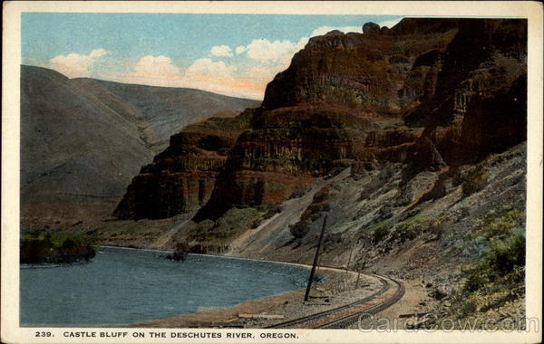 Castle Buff on the Deschutes River, Oregon
