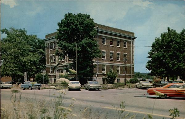 Perry County Courthouse Linden Tennessee