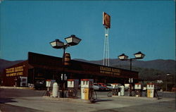 Cracker Barrel Old Country Store Caryville, TN Postcard Postcard