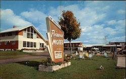 Redwood Motel South Burlington, VT Postcard Postcard