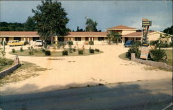 Rainbow Fountain Motel Postcard
