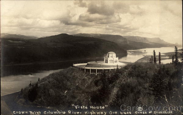 Vista House at Crown Point Columbia River Highway Oregon