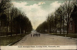 South Michigan Street, Looking North Plymouth, IN Postcard Postcard