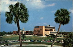 Cypress Gardens- Sheraton Motor Inn Florida Postcard Postcard