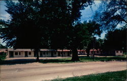 Van's Courts Indianola, IA Postcard Postcard