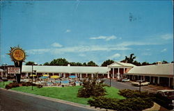 Quality Motel Governor Falls Church, VA Postcard Postcard