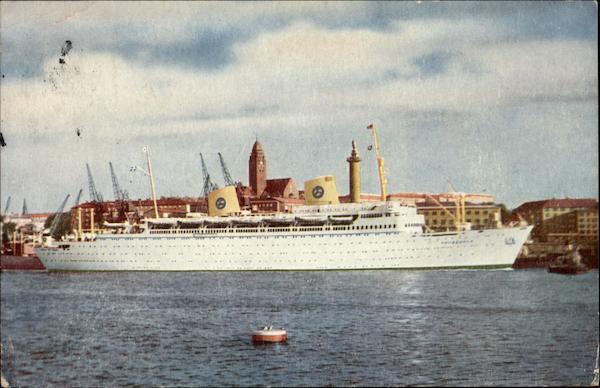 MS Kungsholm in harbor Cruise Ships