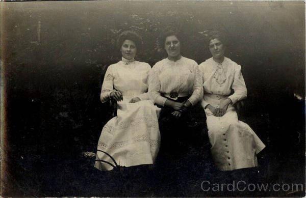 Three Women Cincinnati Ohio