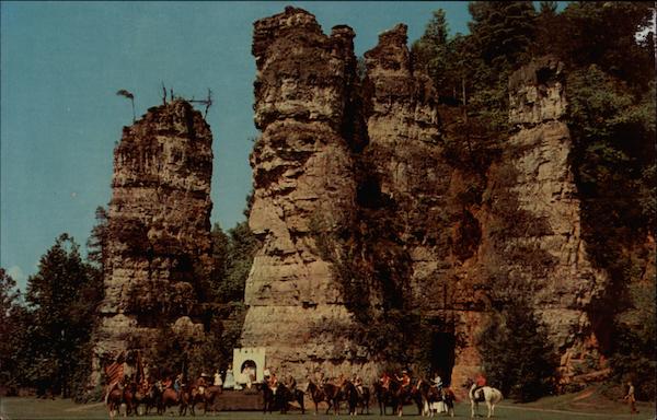 Natural Chimneys Mount Solon Virginia