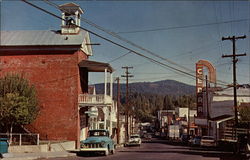 Beautiful Street View of Nevada City Postcard