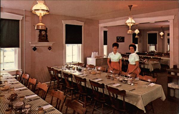 Dutchland Farmhouse Restaurant Smoketown Pennsylvania