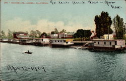 Houseboats Houseboats
