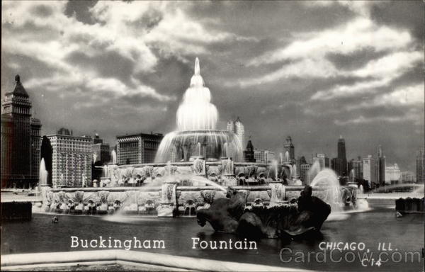 Buckingham Fountain Chicago Illinois