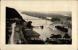 Suspension Bridge Between Marquette and Praririe De Chien Postcard