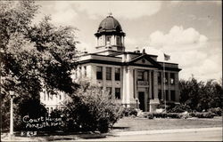 View of the courthouse in Forsyth, Montana Postcard Postcard