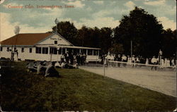 Country Club Independence, IA Postcard Postcard