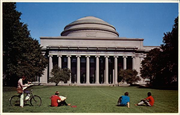 Great Court, Massachusetts Institute of Technology Cambridge