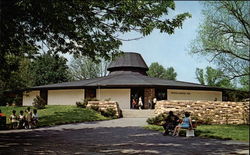 Reptilia-Amphibia Hall at Columbus Zoo Postcard