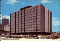 Federal Building Des Moines, IA Postcard Postcard