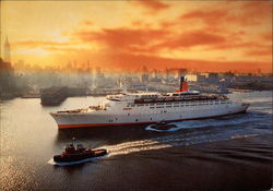Queen Elizabeth 2 Postcard