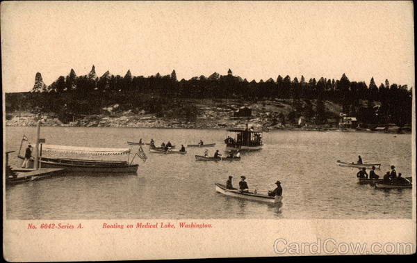 Boating on Medical Lake Washington