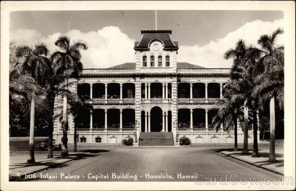 Iolani Palace - Capital Building Honolulu Hawaii