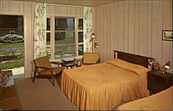 Country Villa Bushkill, PA Postcard 