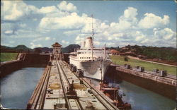 The tourist liner SS Kungsholm Panama Canal, Panama Postcard Postcard