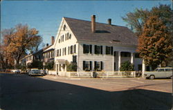 The White Cupboard Inn Woodstock, VT Postcard 