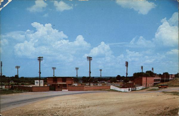 Graves County War Memoria Mayfield Kentucky