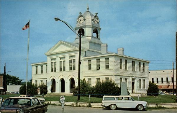 Wayne County Courthouse Waynesboro Tennessee