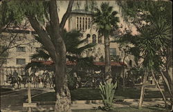 Entrance to Glenwood Hotel Postcard