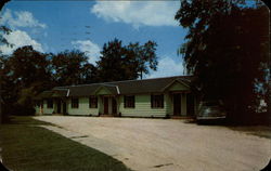 Lake Pontoosuc Motel Lanesboro, MA Postcard Postcard