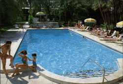 Golden Host, Sarasota's "In-Town" Resort Postcard