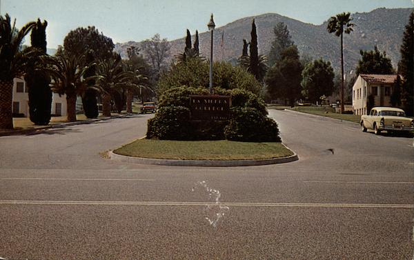 Entrance to La Sierra College California