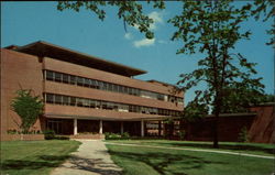 David Worth Dennis Science Hall, Earlham College Richmond, IN Postcard 
