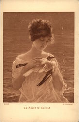 La Mouette Blesse Postcard