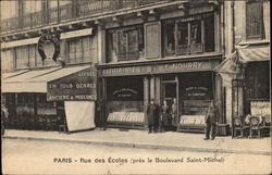 Rue des Ecoles - pres le Boulevard Saint-Michel Postcard