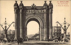 Arco de Triunfo Barcelona, Spain Postcard Postcard