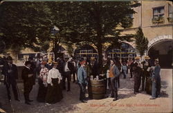 Hof des Kgl. Hofbrauhauses Postcard