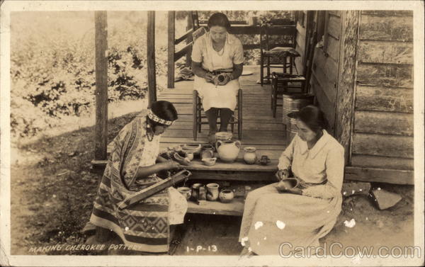 Making Cherokee pottery Native Americana