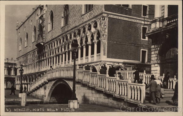 Ponte della Paglia Venice Italy