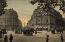 La Place de l'Opera et la rue de la Paix Postcard