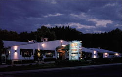 Hart's Turkey Farm Restaurant and Gift Shop Meredith, NH Postcard Postcard