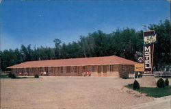 U. S. Center Motel Postcard